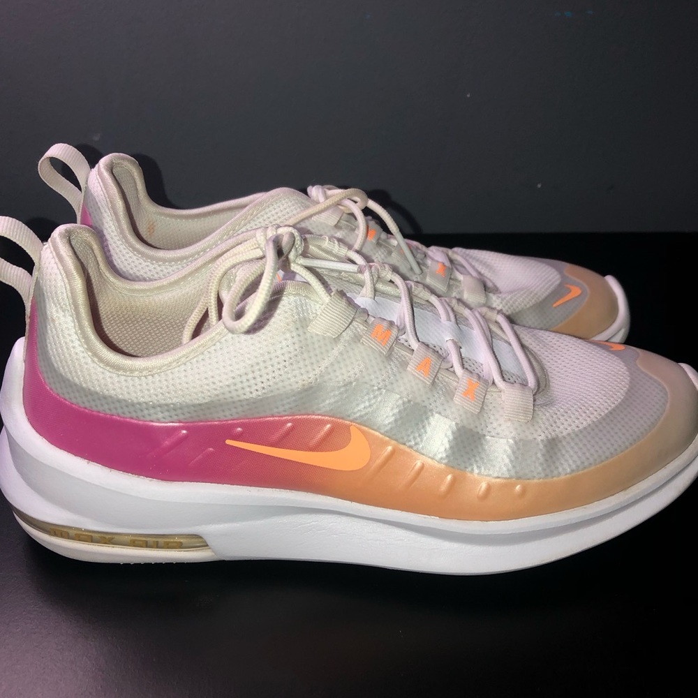 NIKE AirMax Axis PREM
